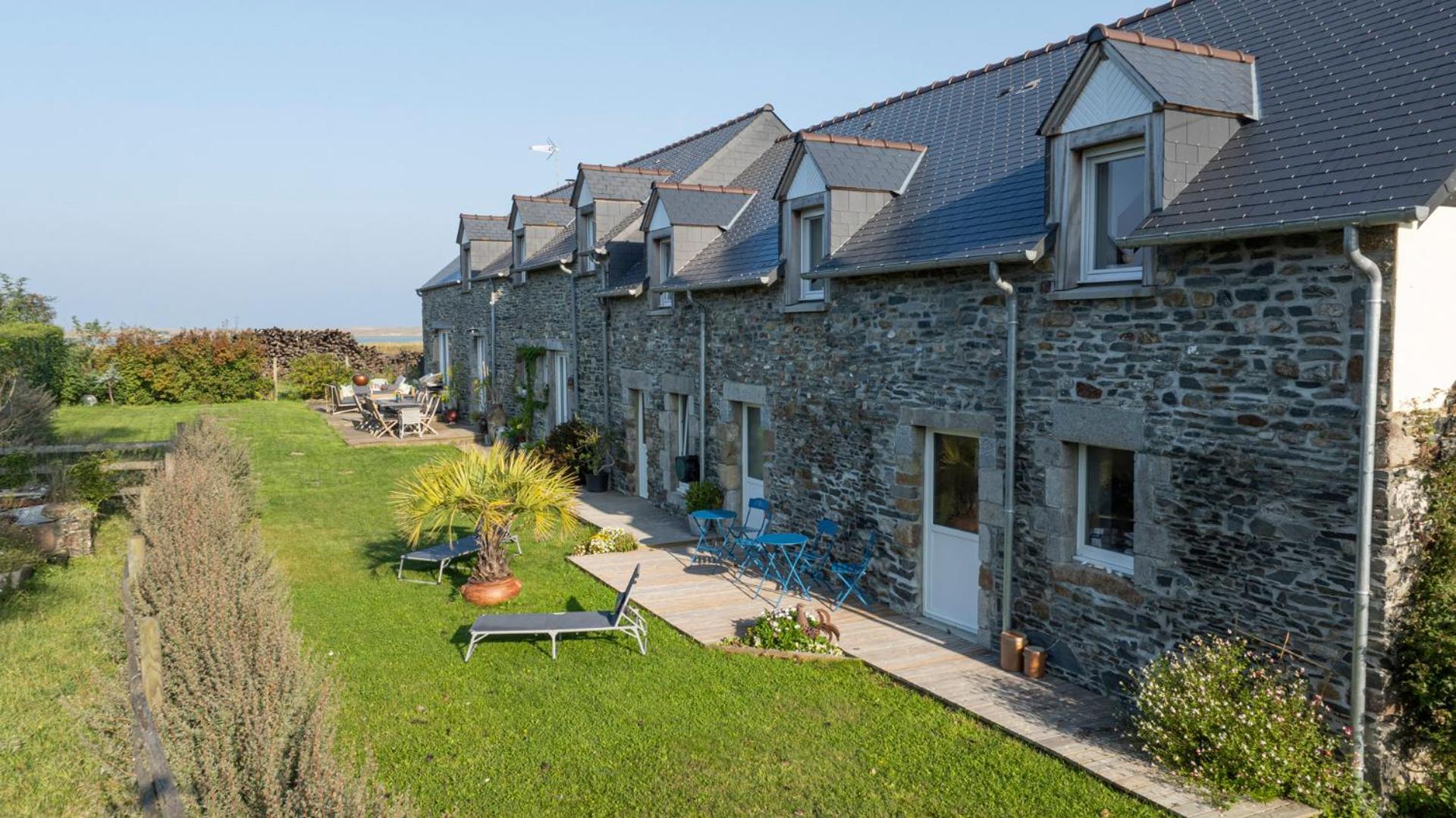 Le Bout Du Monde Bed and Breakfast Bricqueville-sur-Mer Eksteriør billede